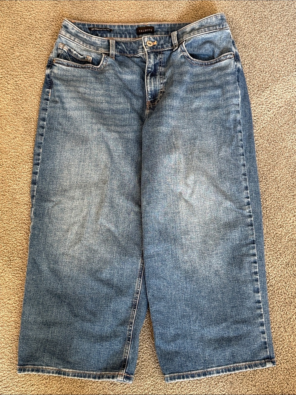 Talbots Wide Leg Crop Lightly Distressed Blue Denim Jeans. Size 12P